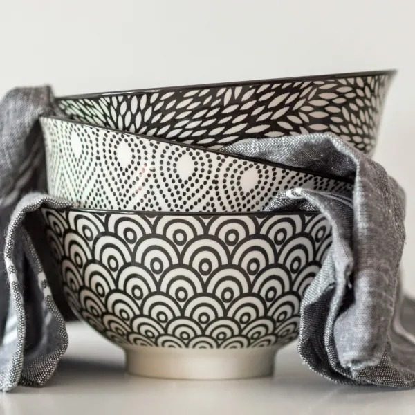 Stacked bowls with a patterned glaze