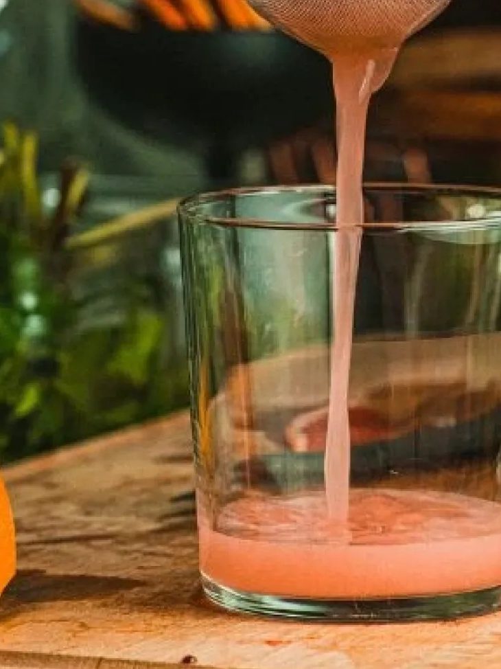 Fresh juice poured into a tumbler
