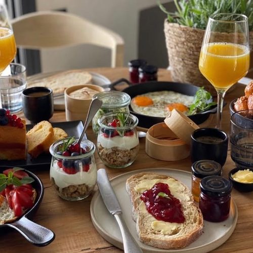 Breakfast table